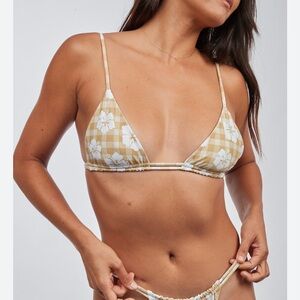 Benoa honey palaka top size petite